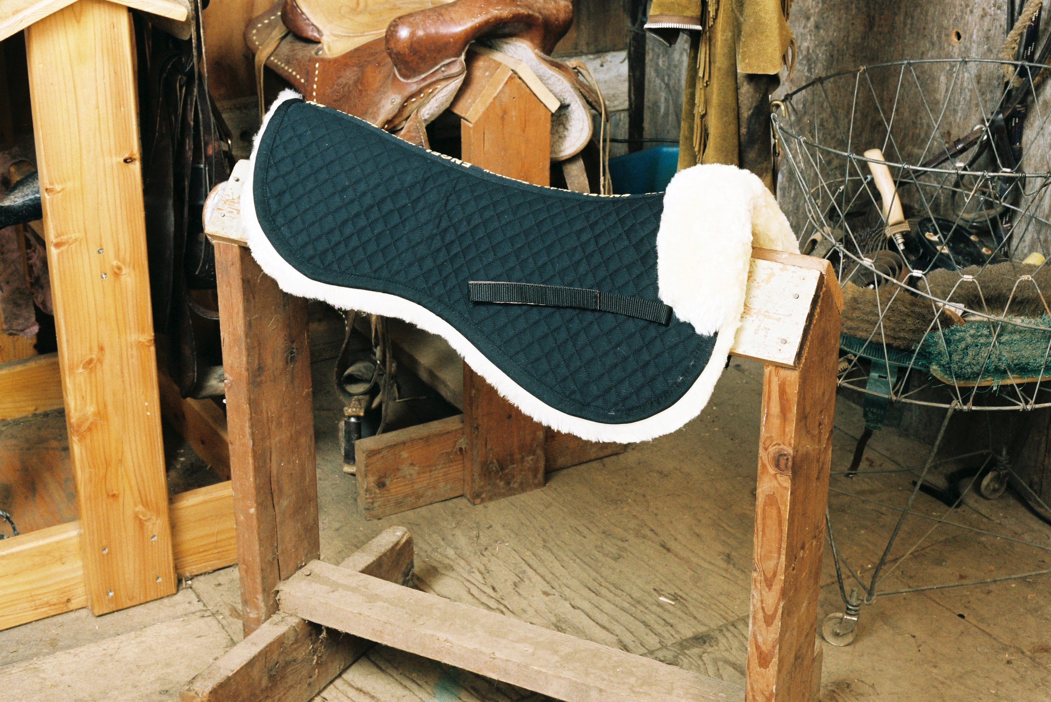 All Purpose / Dressage Half Pad with Pommel Roll Black Engel Sheepskin Horse Tack