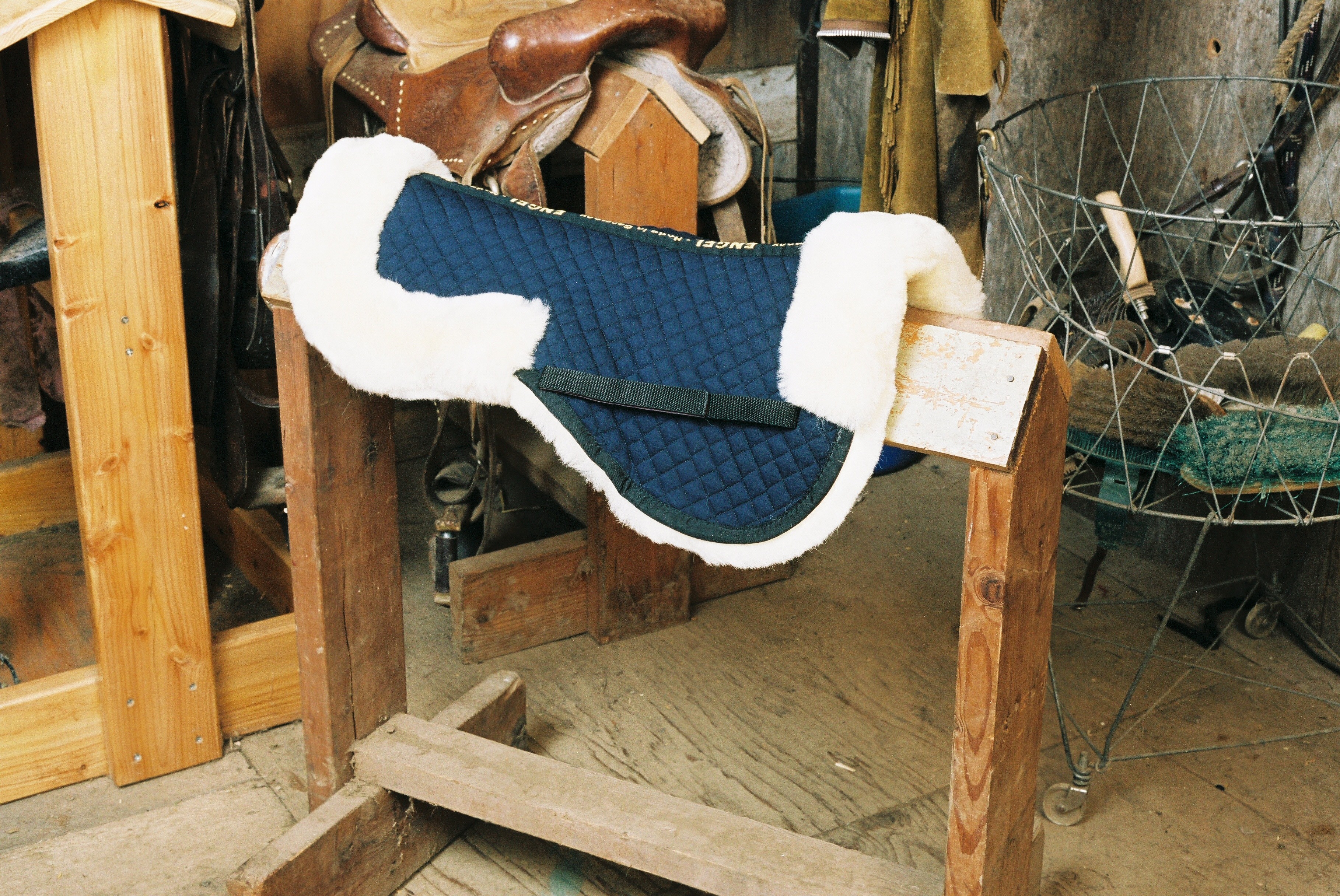 All Purpose / Dressage Half Pad with Pommel/Cantle Roll White Engel Sheepskin Horse Tack