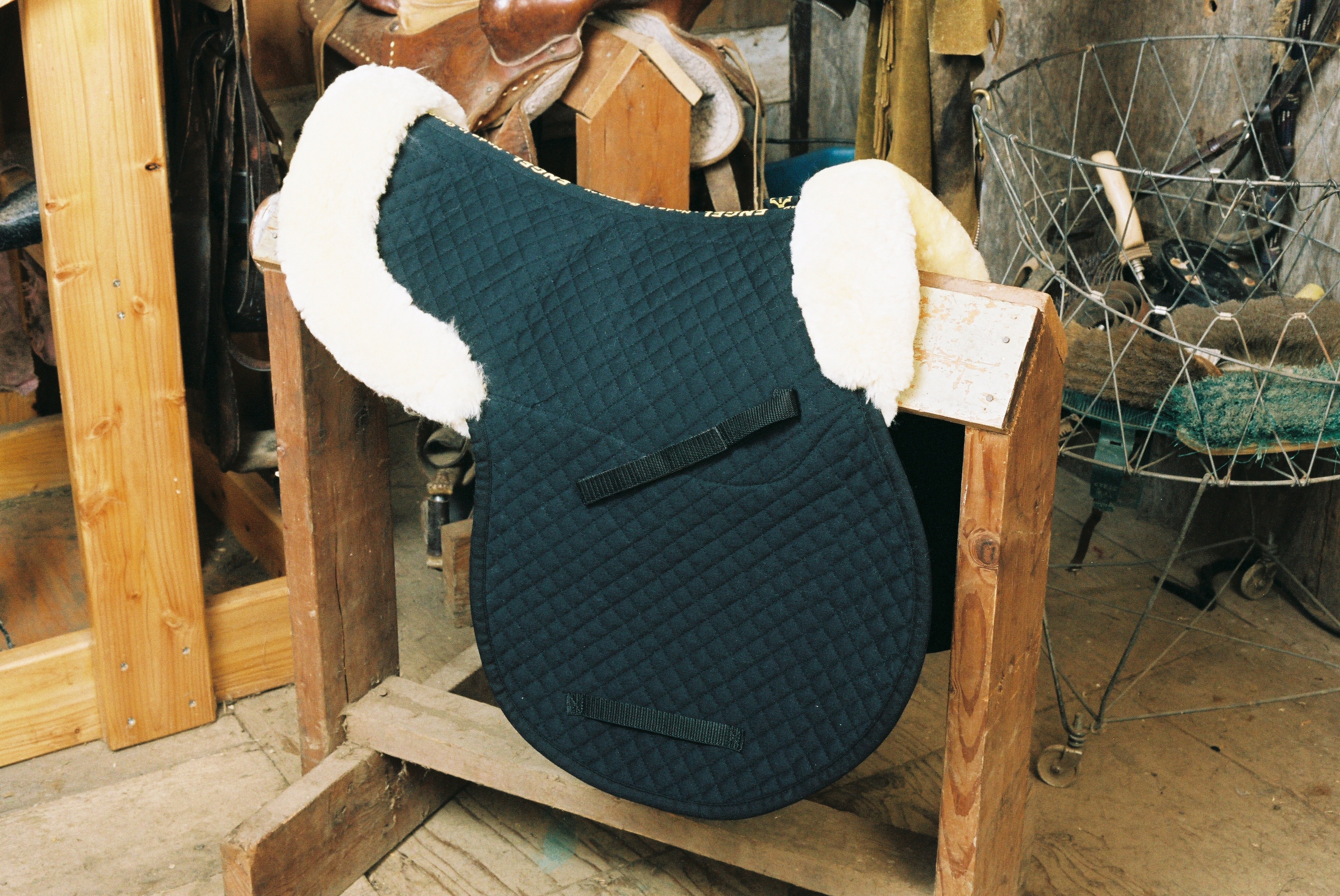 All Purpose Numnah with Pommel / Cantle Roll Black Engel Sheepskin